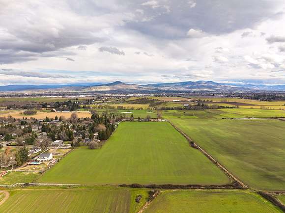 26.1 Acres of Land for Sale in Central Point, Oregon