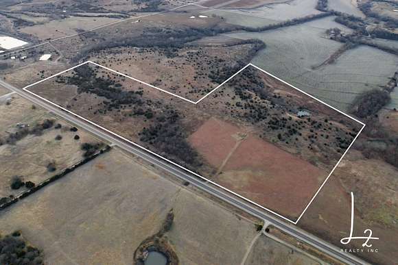 83 Acres of Recreational Land & Farm for Sale in Fredonia, Kansas