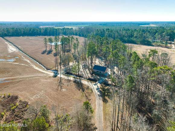 98.8 Acres of Land with Home for Sale in Kenansville, North Carolina
