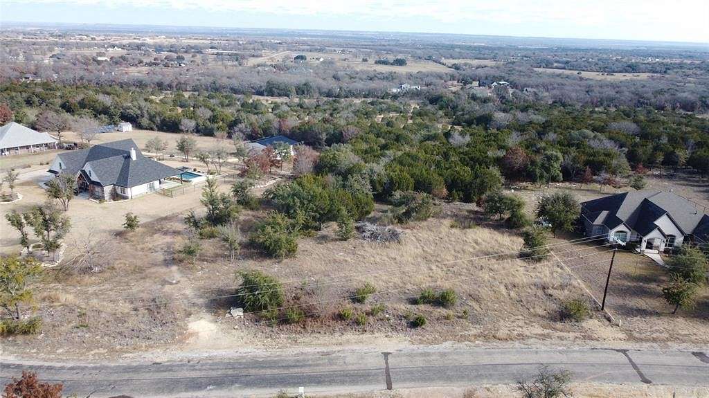 1.5 Acres of Residential Land for Sale in Glen Rose, Texas