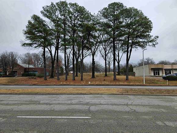 0.74 Acres of Commercial Land for Sale in Memphis, Tennessee