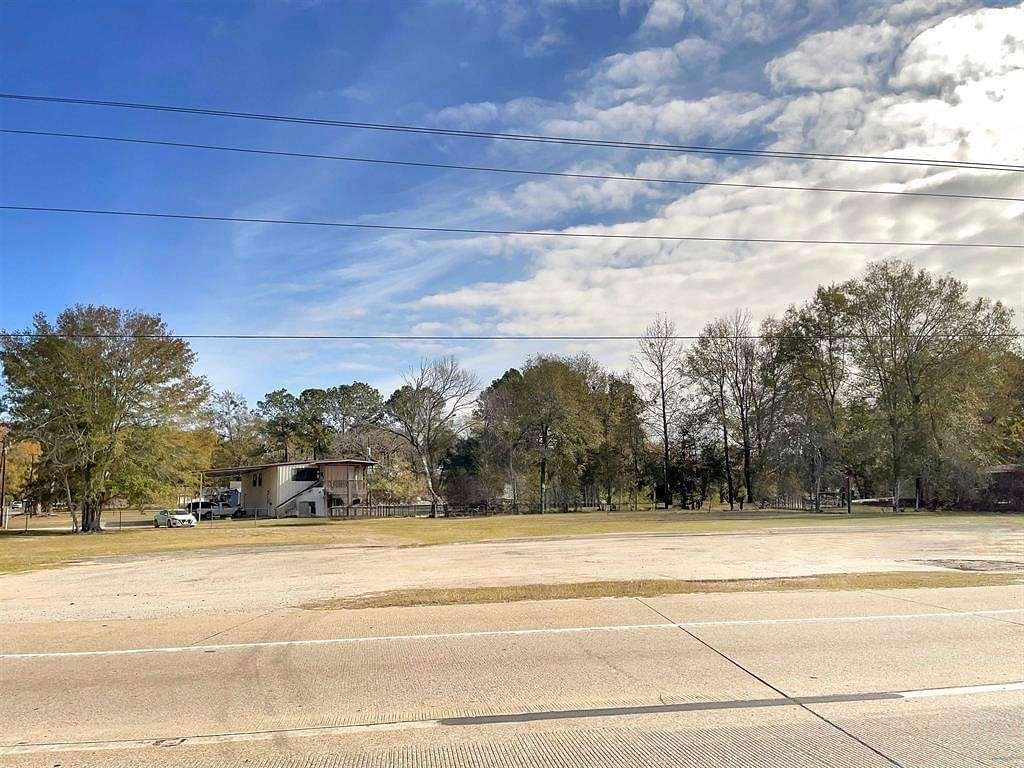 0.84 Acres of Land for Sale in Buna, Texas