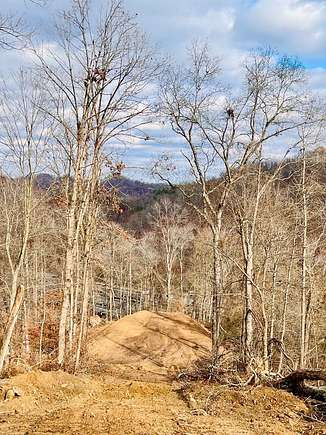 3 Acres of Residential Land for Sale in Paintsville, Kentucky