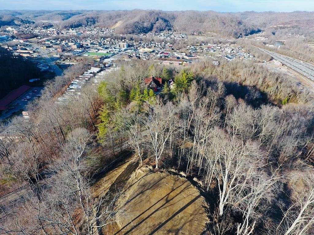 5 Acres of Residential Land for Sale in Paintsville, Kentucky