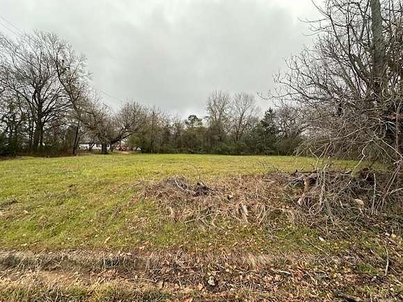 0.11 Acres of Land for Sale in Paris, Texas