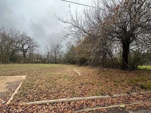 0.22 Acres of Residential Land for Sale in Paris, Texas