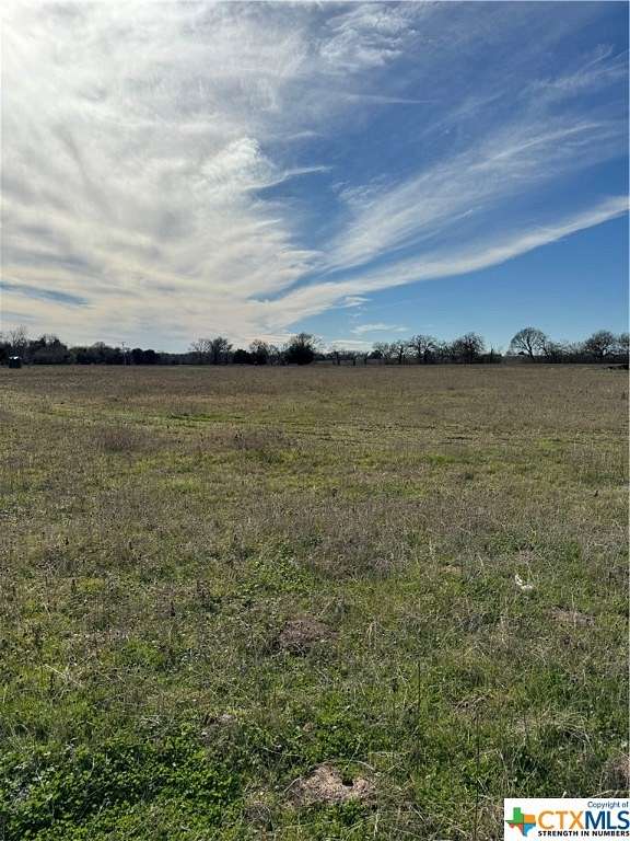 1.751 Acres of Residential Land for Sale in Kingsbury, Texas