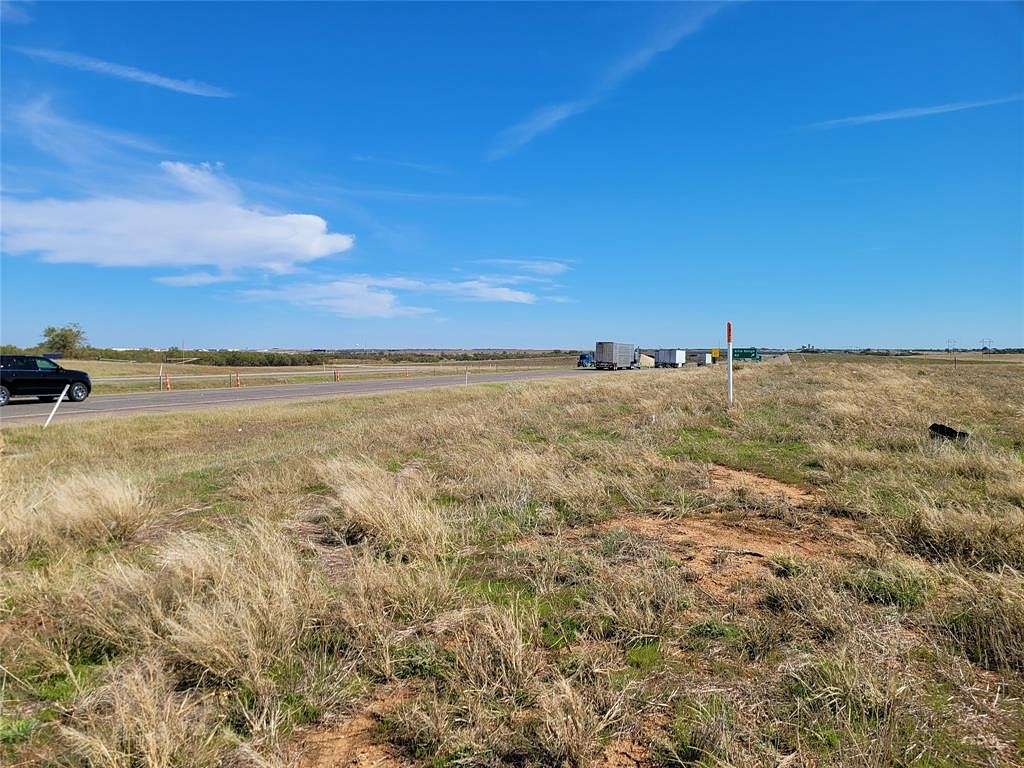 10 Acres of Land for Sale in Iowa Park, Texas