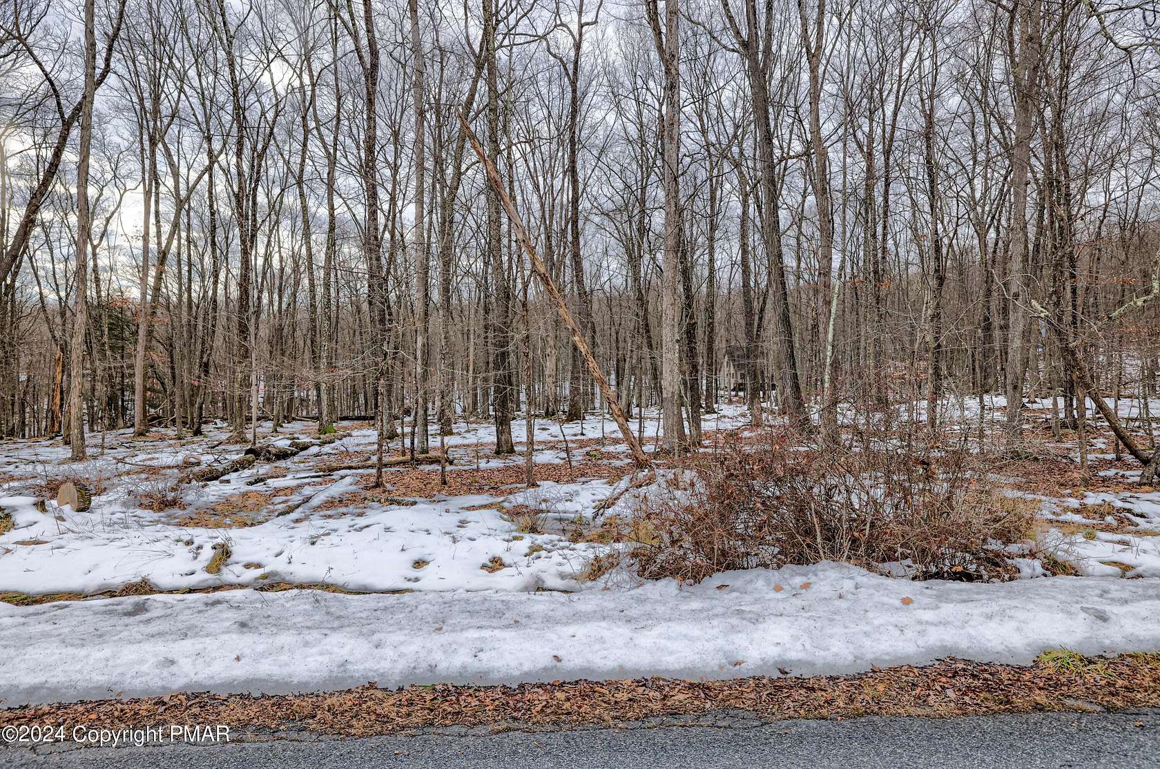0.75 Acres of Residential Land for Sale in Bushkill, Pennsylvania