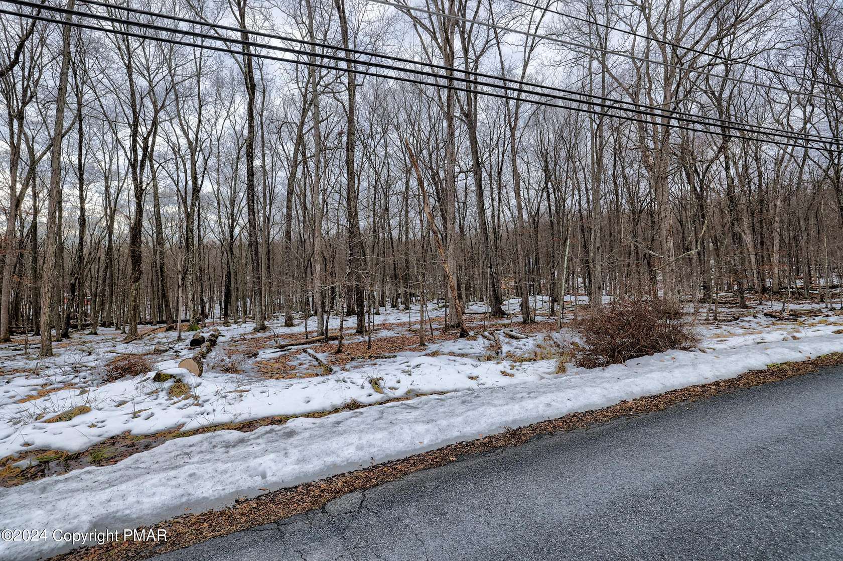 1.7 Acres of Residential Land for Sale in Bushkill, Pennsylvania