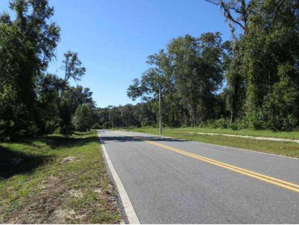 2.7 Acres of Commercial Land for Sale in Fanning Springs, Florida