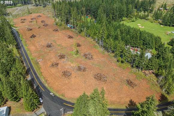 9 Acres of Residential Land for Sale in Estacada, Oregon