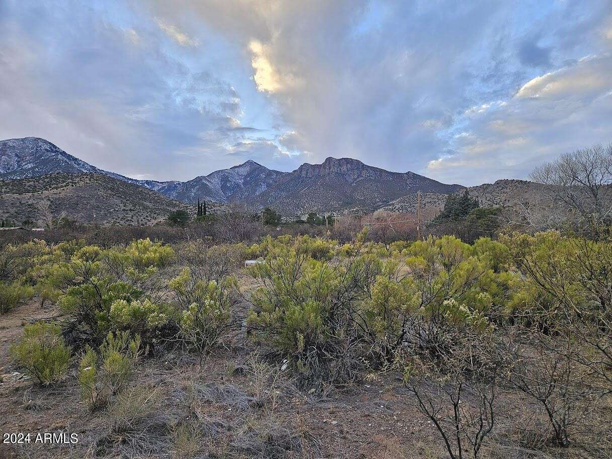 1.1 Acres of Land for Sale in Hereford, Arizona