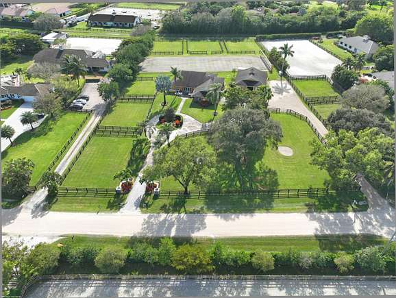 2.1 Acres of Residential Land with Home for Sale in Wellington, Florida
