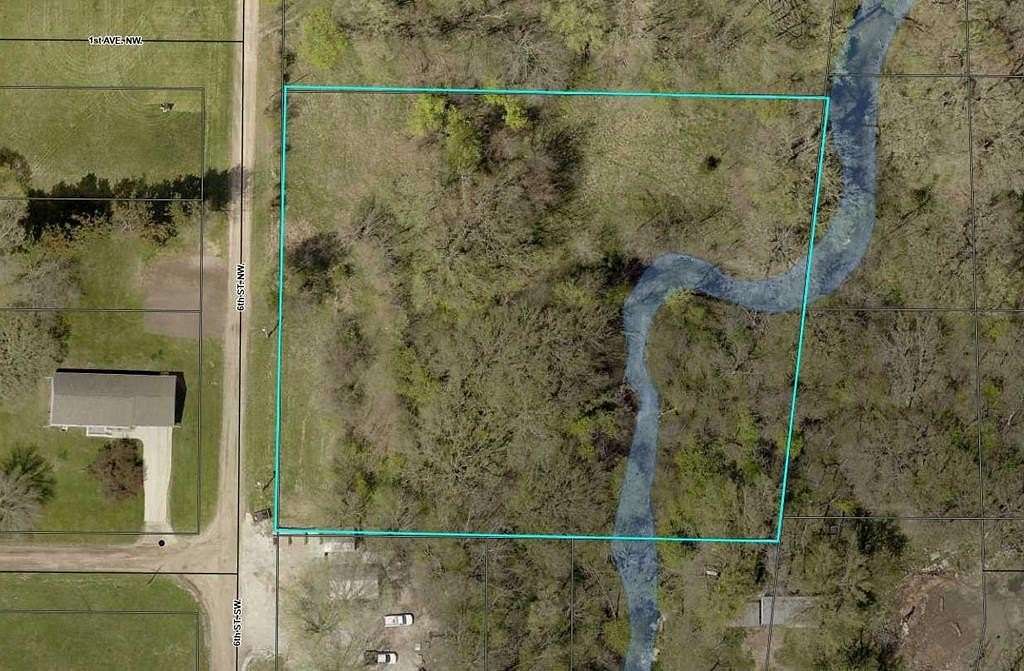 8.75 Acres of Residential Land for Sale in Dayton, Iowa