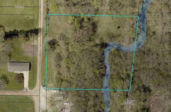 8.75 Acres of Residential Land for Sale in Dayton, Iowa