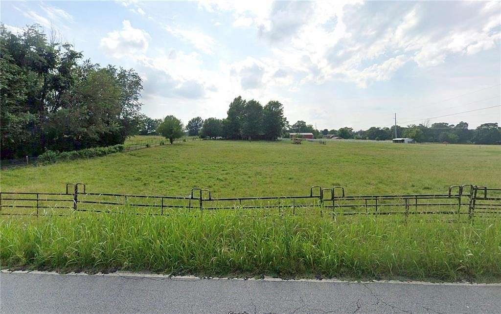 4.5 Acres of Improved Commercial Land for Sale in Springdale, Arkansas