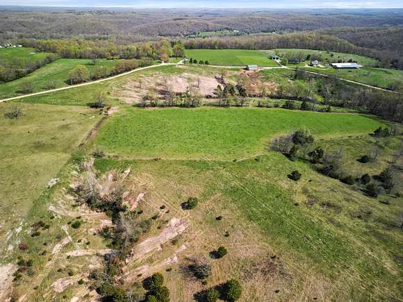 300 Acres of Land for Sale in Mountain View, Missouri