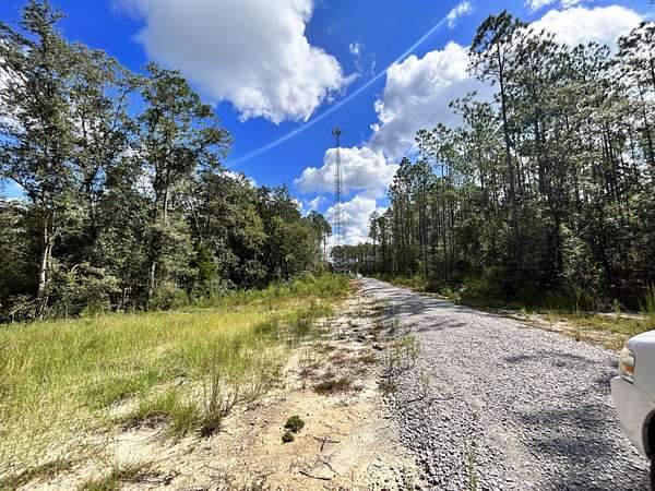27.2 Acres of Agricultural Land for Sale in Ponce de Leon, Florida