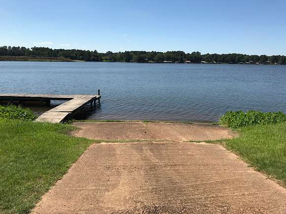 The neighborhood offers a boat launch for residents.