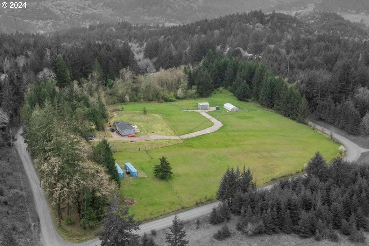 20 Acres of Agricultural Land with Home for Sale in McMinnville, Oregon