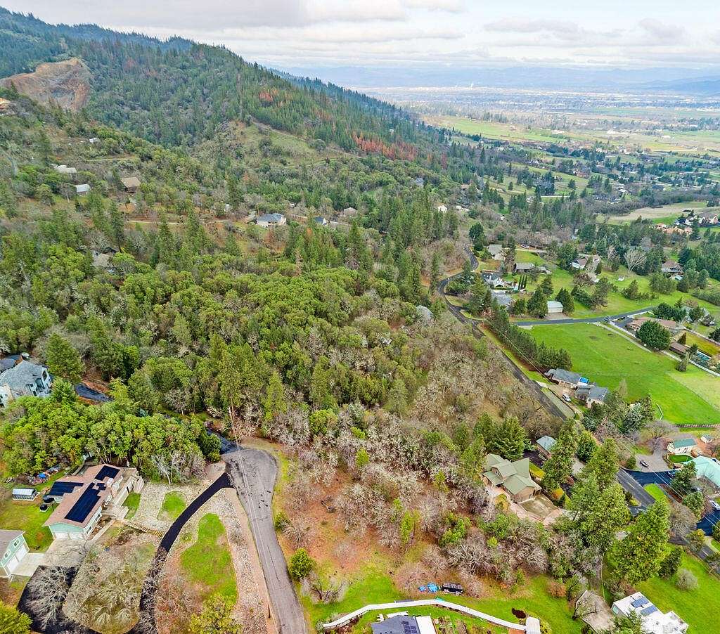 1.5 Acres of Residential Land for Sale in Jacksonville, Oregon