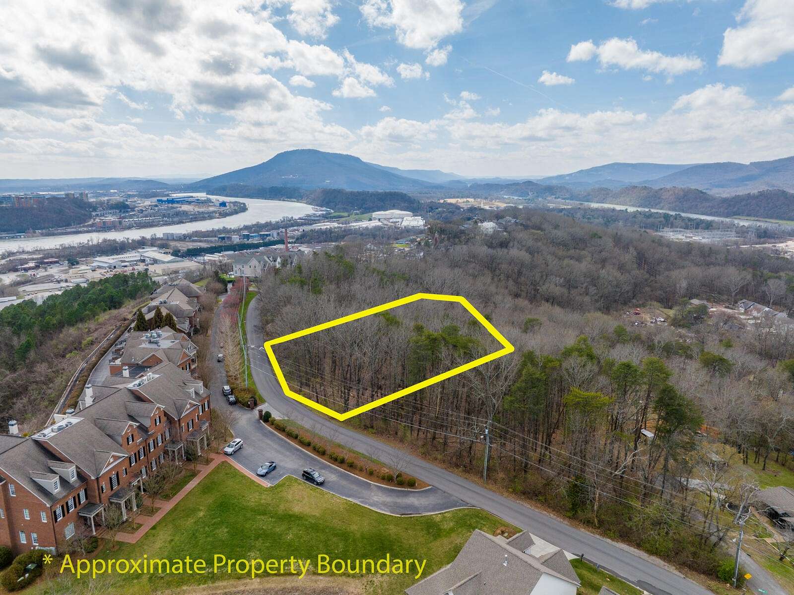 1.5 Acres of Residential Land for Sale in Chattanooga, Tennessee