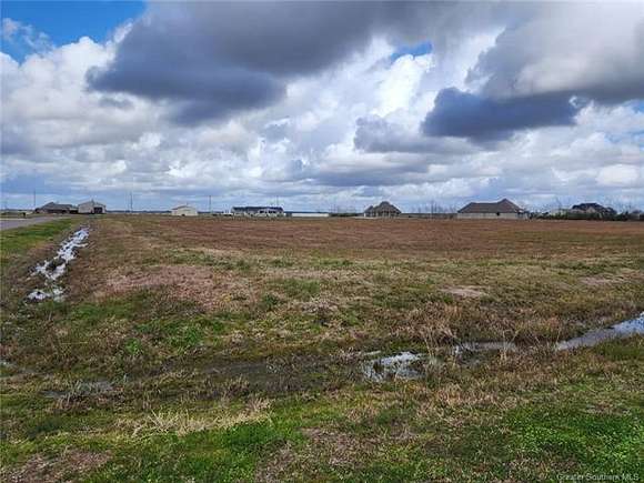 1 Acre of Residential Land for Sale in Iowa, Louisiana