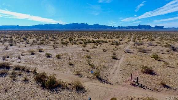 2.1 Acres of Residential Land for Sale in Golden Valley, Arizona