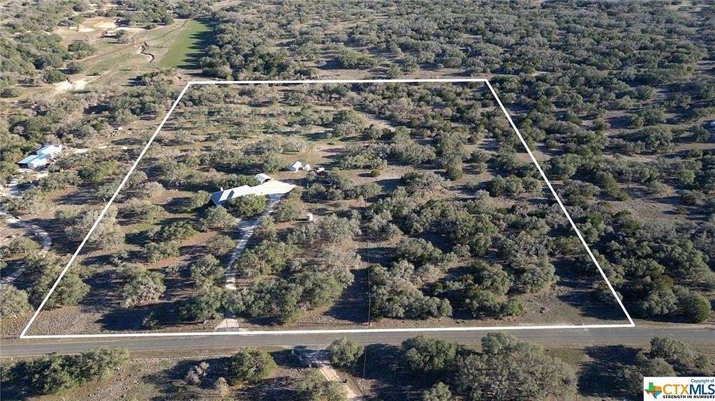 20.1 Acres of Land with Home for Sale in Mountain Home, Texas