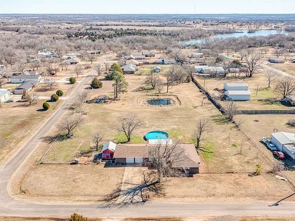 2.9 Acres of Residential Land with Home for Sale in Norman, Oklahoma