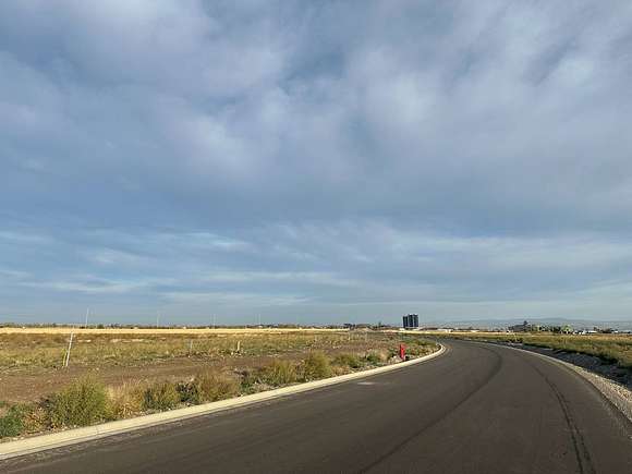 Walleye Rd Now Paved