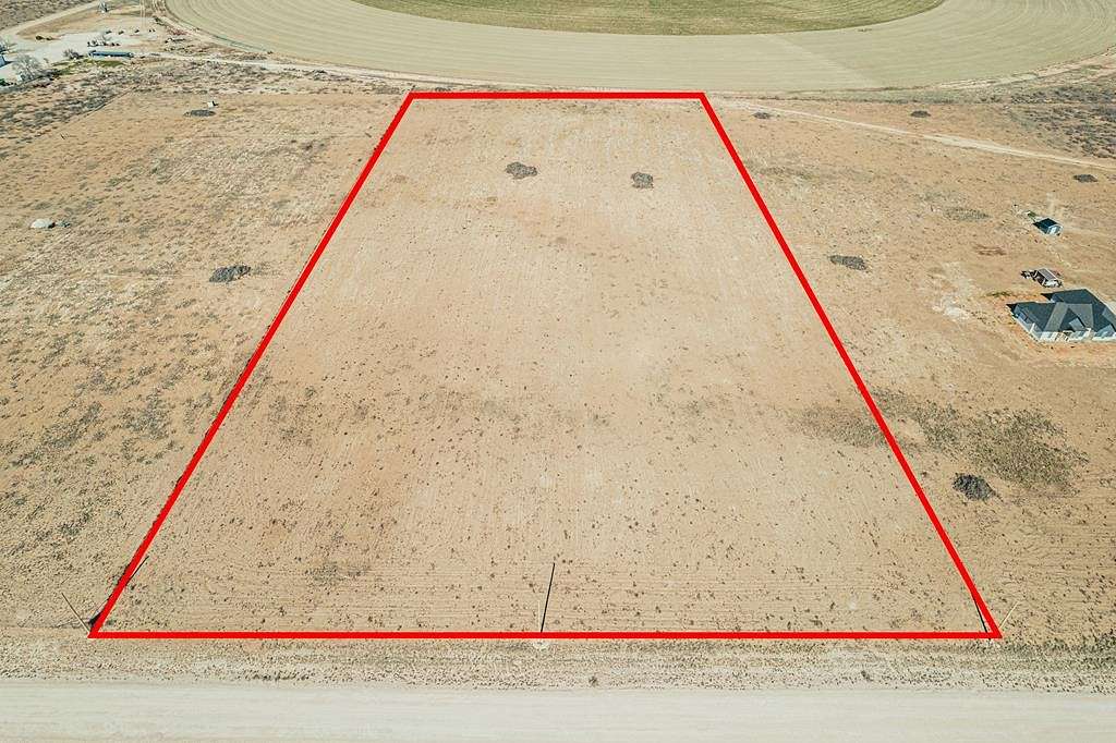 10.3 Acres of Land for Sale in Seminole, Texas