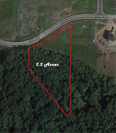 2.242 Acres of Residential Land for Sale in Wyoming, Minnesota