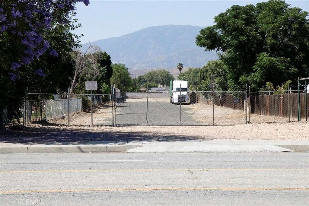 0.92 Acres of Land for Sale in San Bernardino, California