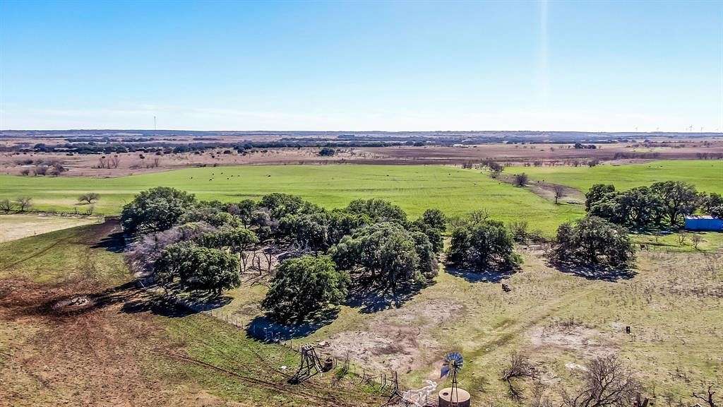 746 Acres of Recreational Land & Farm for Sale in Pottsville, Texas