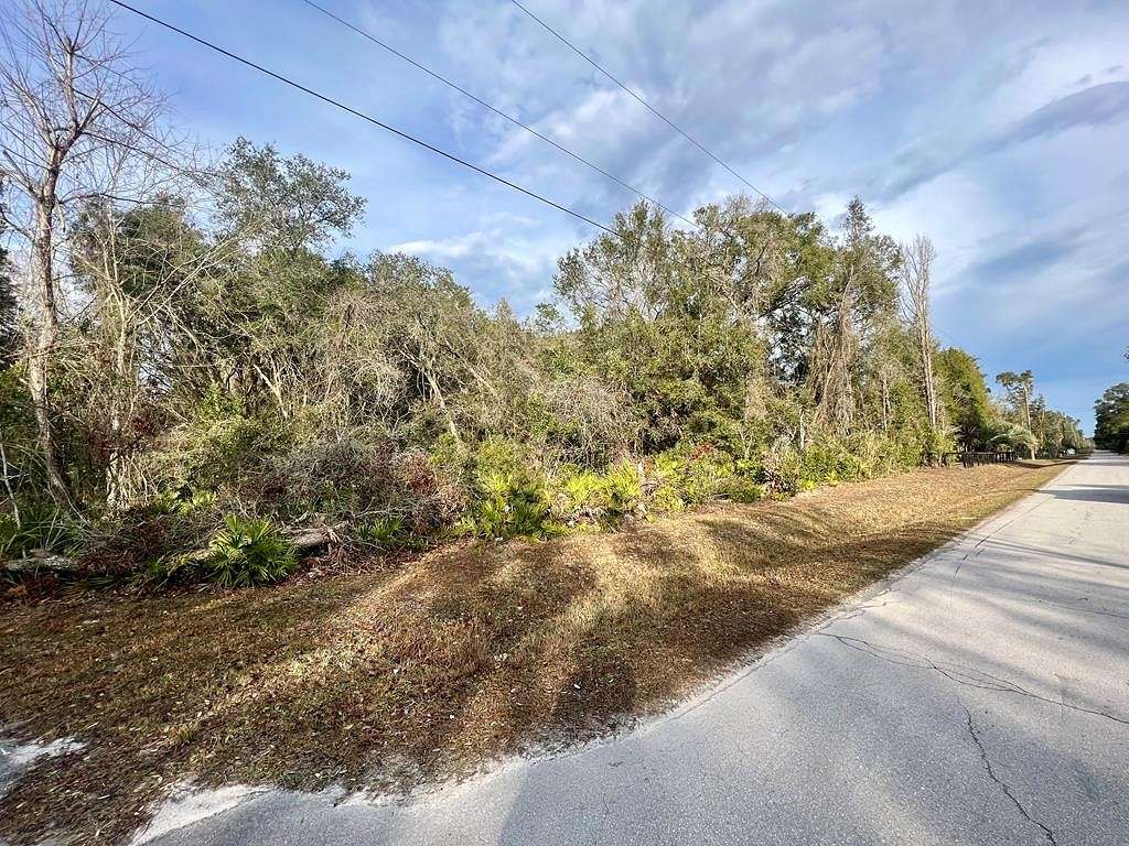 1.4 Acres of Land for Sale in Old Town, Florida