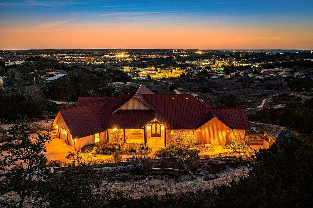 5.3 Acres of Residential Land with Home for Sale in Kerrville, Texas