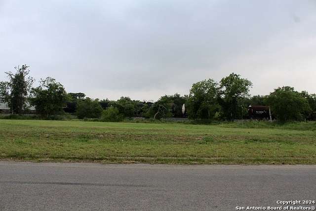 1.1 Acres of Commercial Land for Sale in Pleasanton, Texas