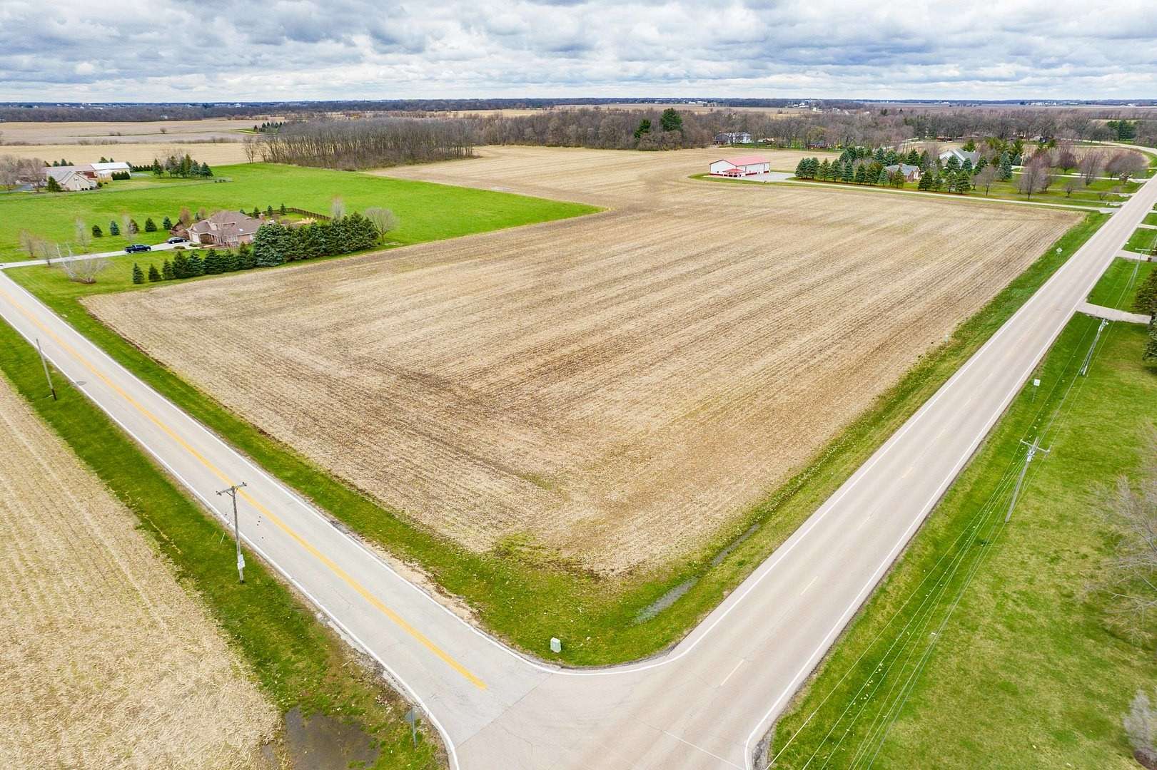5 Acres of Land for Sale in Plano, Illinois