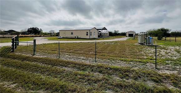 2 Acres of Improved Residential Land for Sale in Orange Grove, Texas