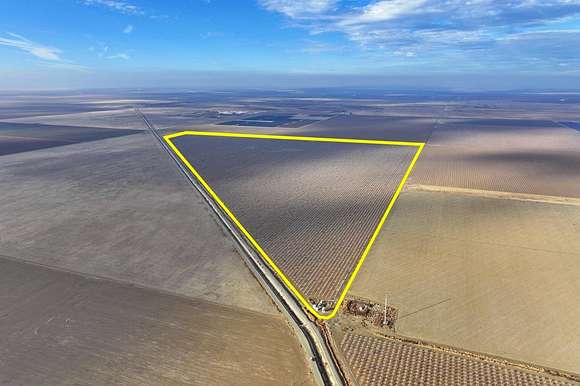304 Acres of Agricultural Land for Sale in Cantua Creek, California