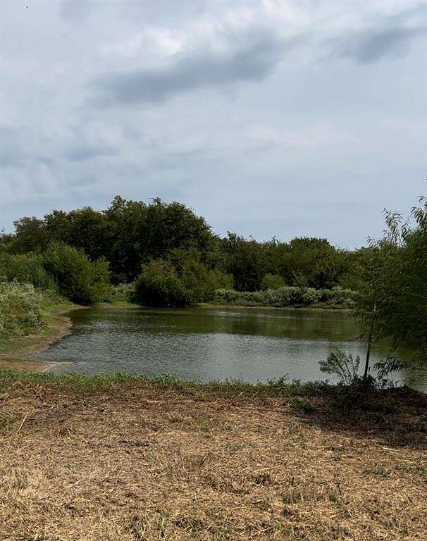 4.8 Acres of Residential Land for Sale in Emory, Texas
