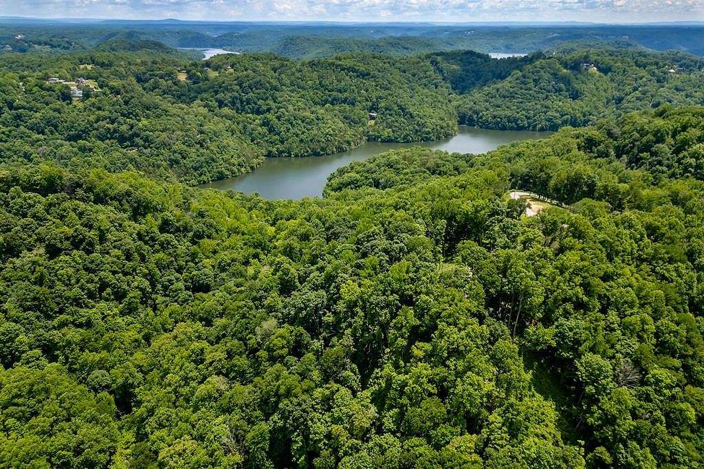 3.15 Acres of Residential Land for Sale in Silver Point, Tennessee