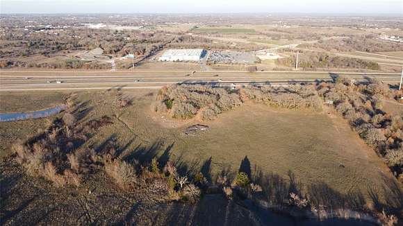 19.2 Acres of Commercial Land for Sale in Bowie, Texas