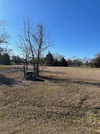 0.83 Acres of Residential Land for Sale in Corsicana, Texas