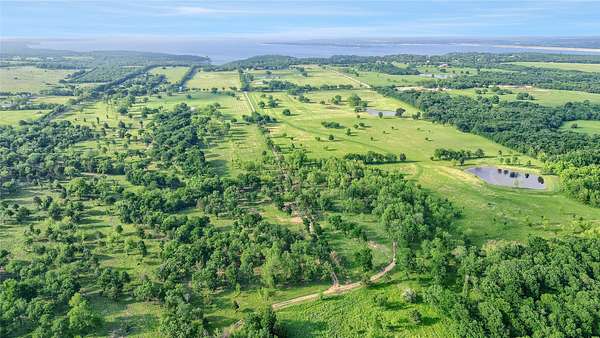 134 Acres of Recreational Land for Sale in Denison, Texas