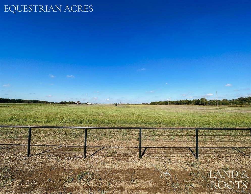 2.8 Acres of Residential Land for Sale in Collinsville, Texas