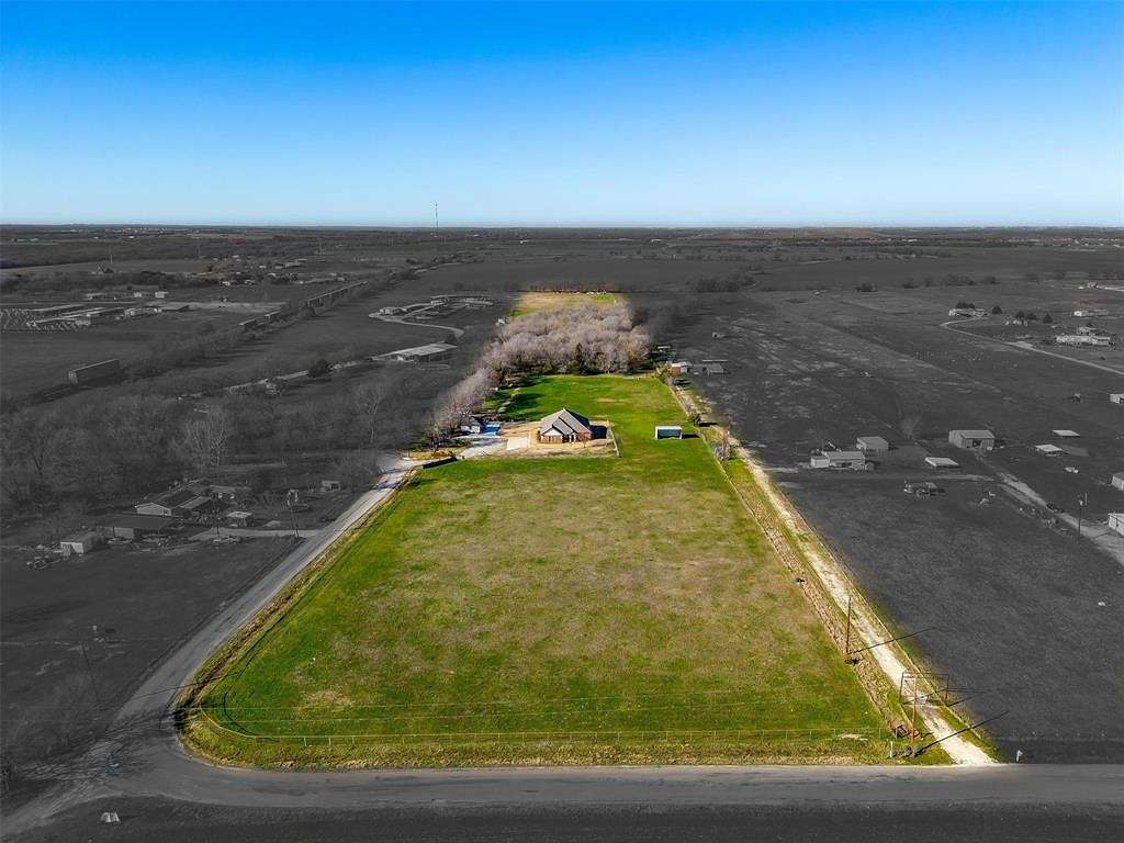 14 Acres of Land with Home for Sale in Grandview, Texas