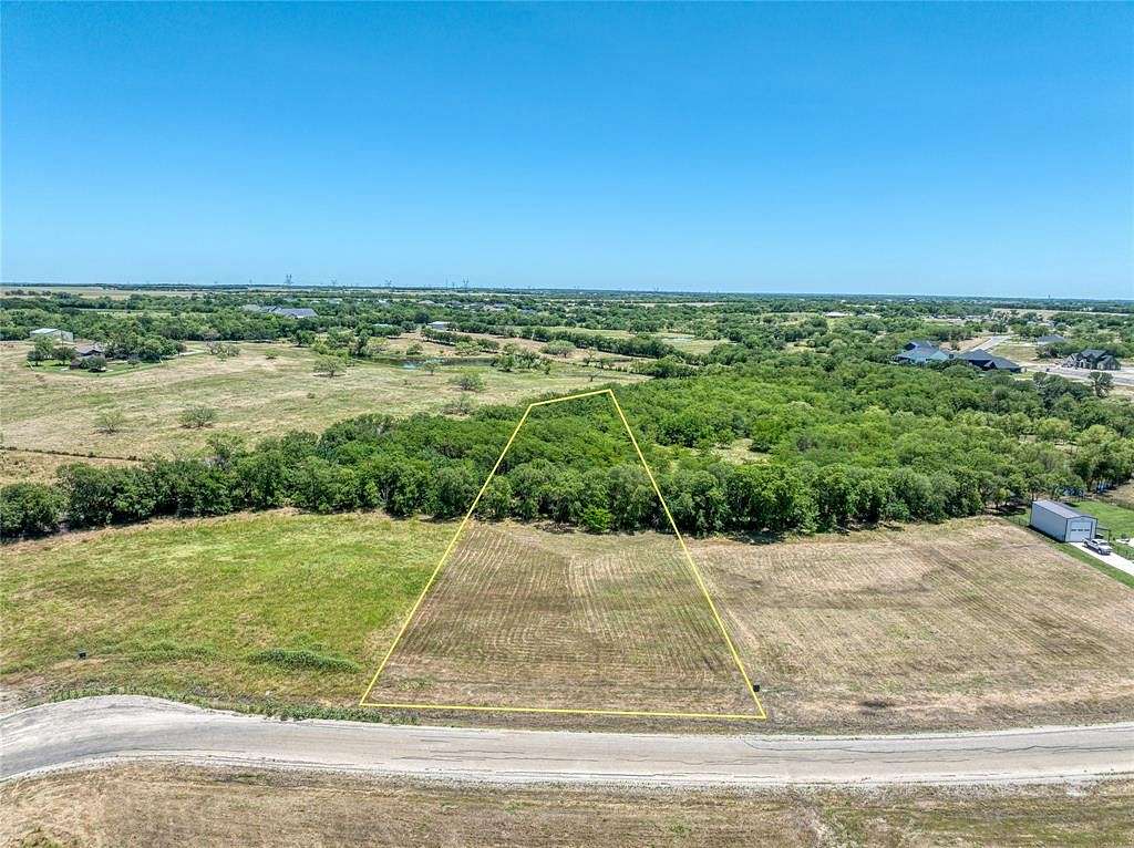 2 Acres of Residential Land for Sale in Gunter, Texas